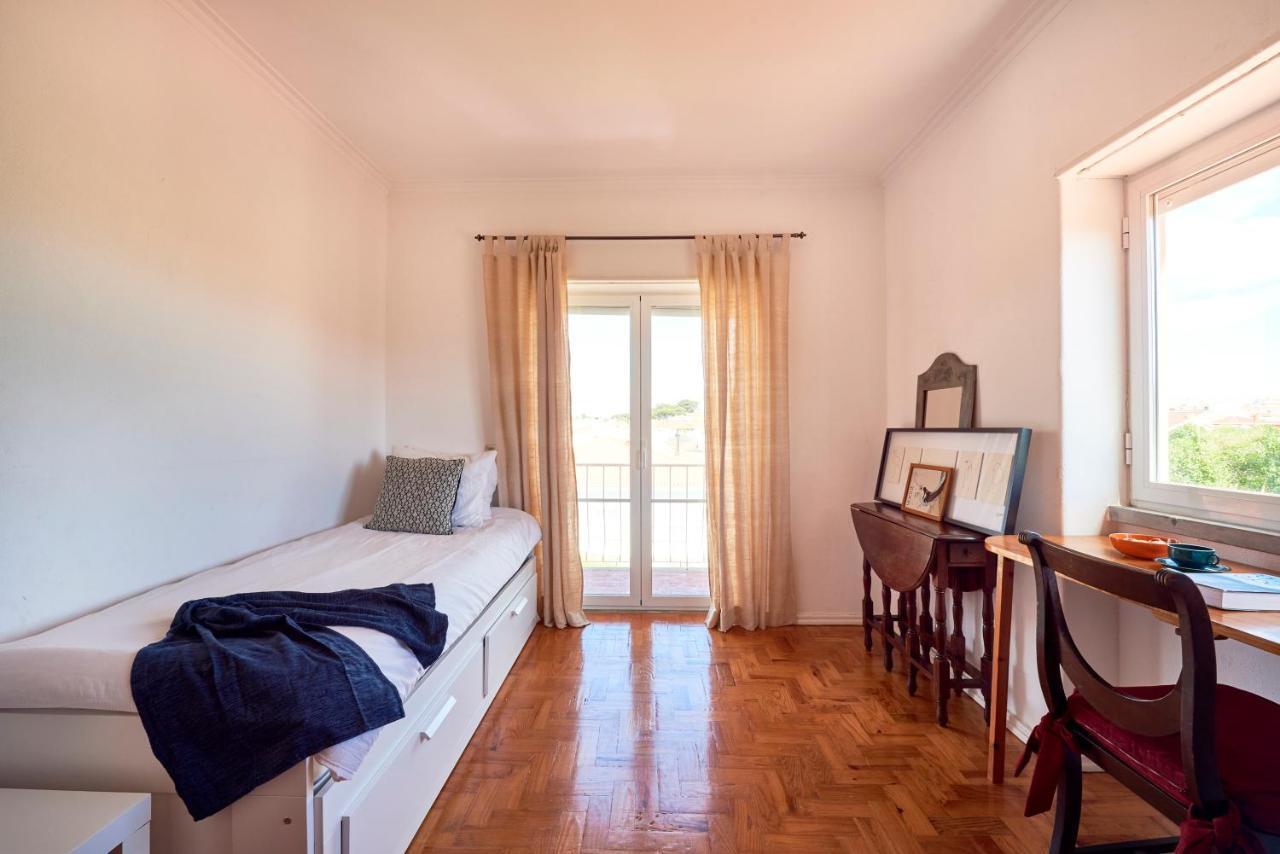 Bright Apartment With Garden In 카스카이스 외부 사진