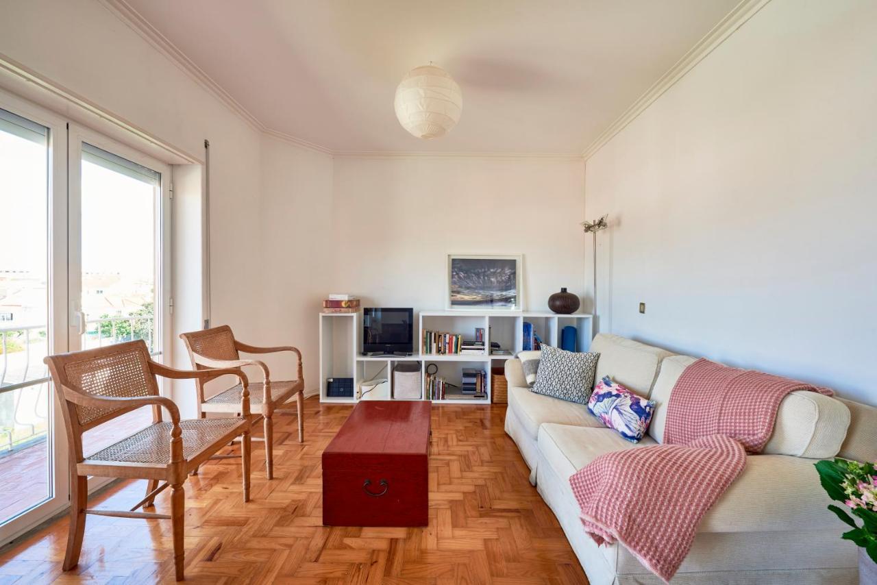 Bright Apartment With Garden In 카스카이스 외부 사진