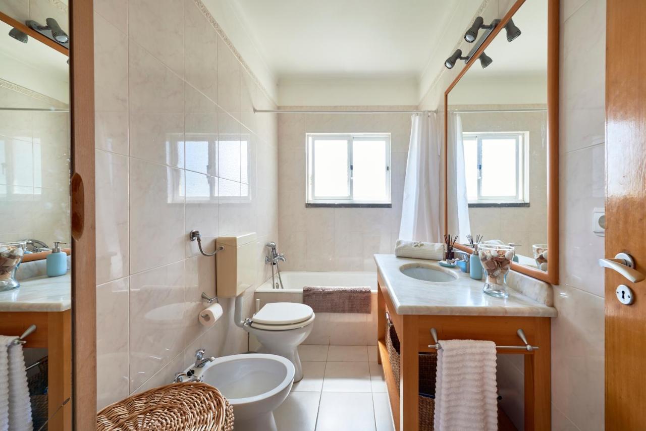 Bright Apartment With Garden In 카스카이스 외부 사진