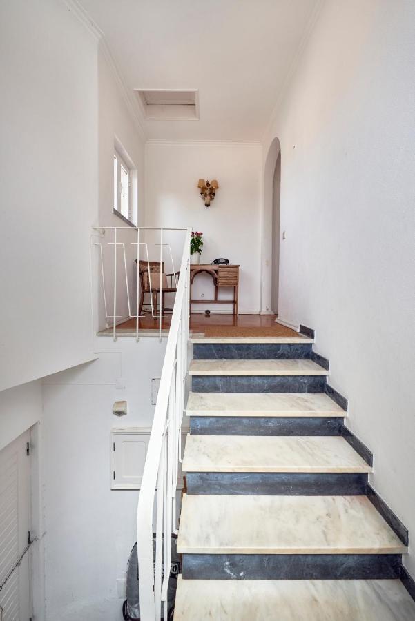 Bright Apartment With Garden In 카스카이스 외부 사진