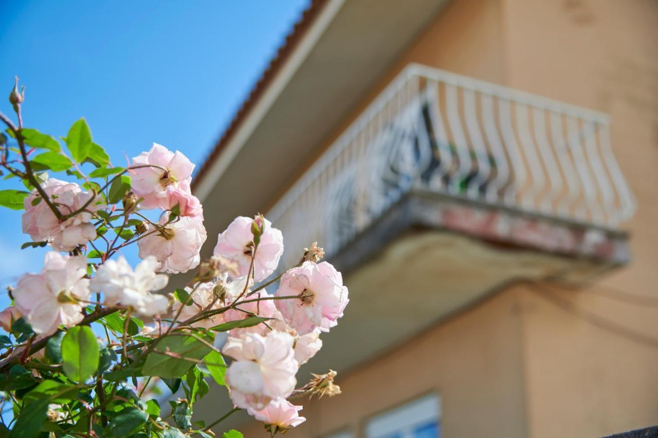Bright Apartment With Garden In 카스카이스 외부 사진