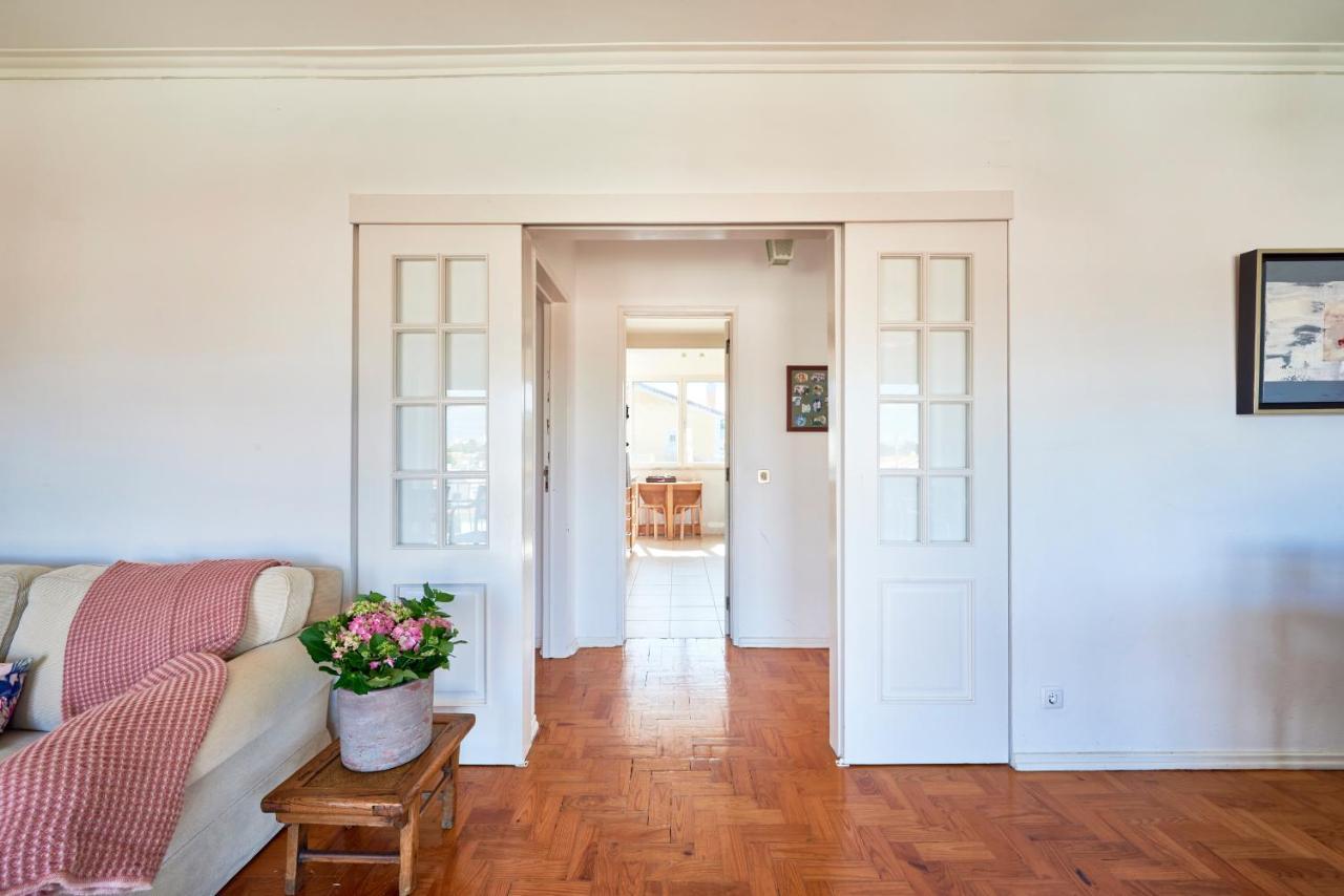 Bright Apartment With Garden In 카스카이스 외부 사진