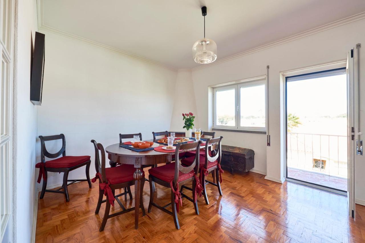 Bright Apartment With Garden In 카스카이스 외부 사진
