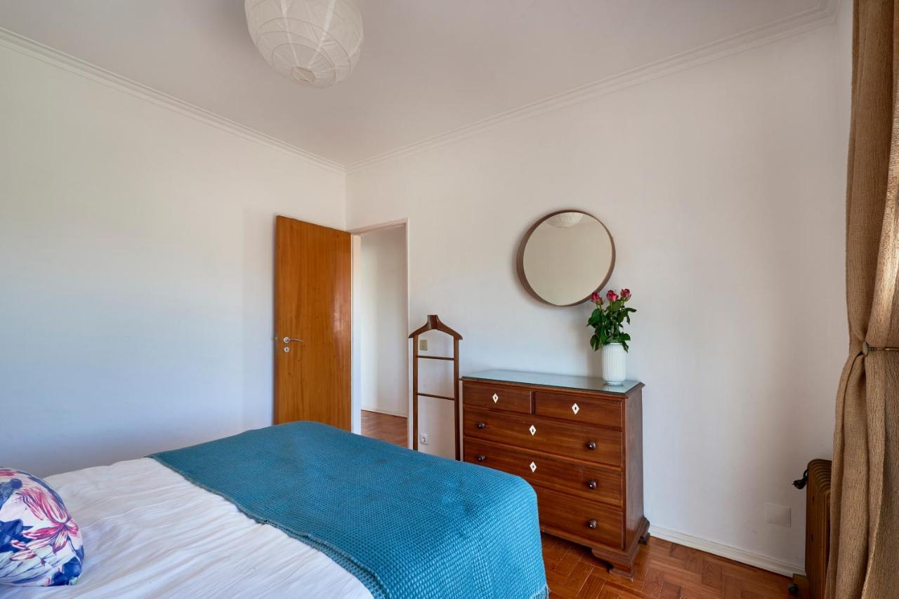 Bright Apartment With Garden In 카스카이스 외부 사진
