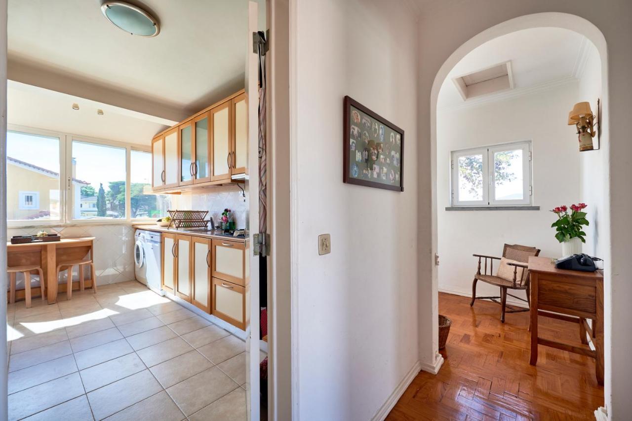 Bright Apartment With Garden In 카스카이스 외부 사진